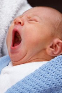 baby-yawning